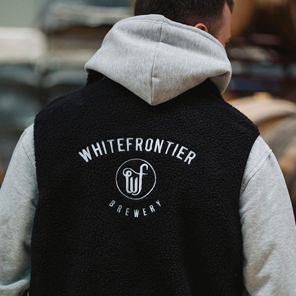 SCHWARZE SHERPA-WESTE