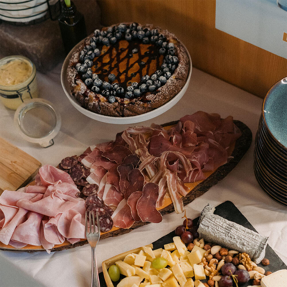 BRUNCH WHITEFRONTIER