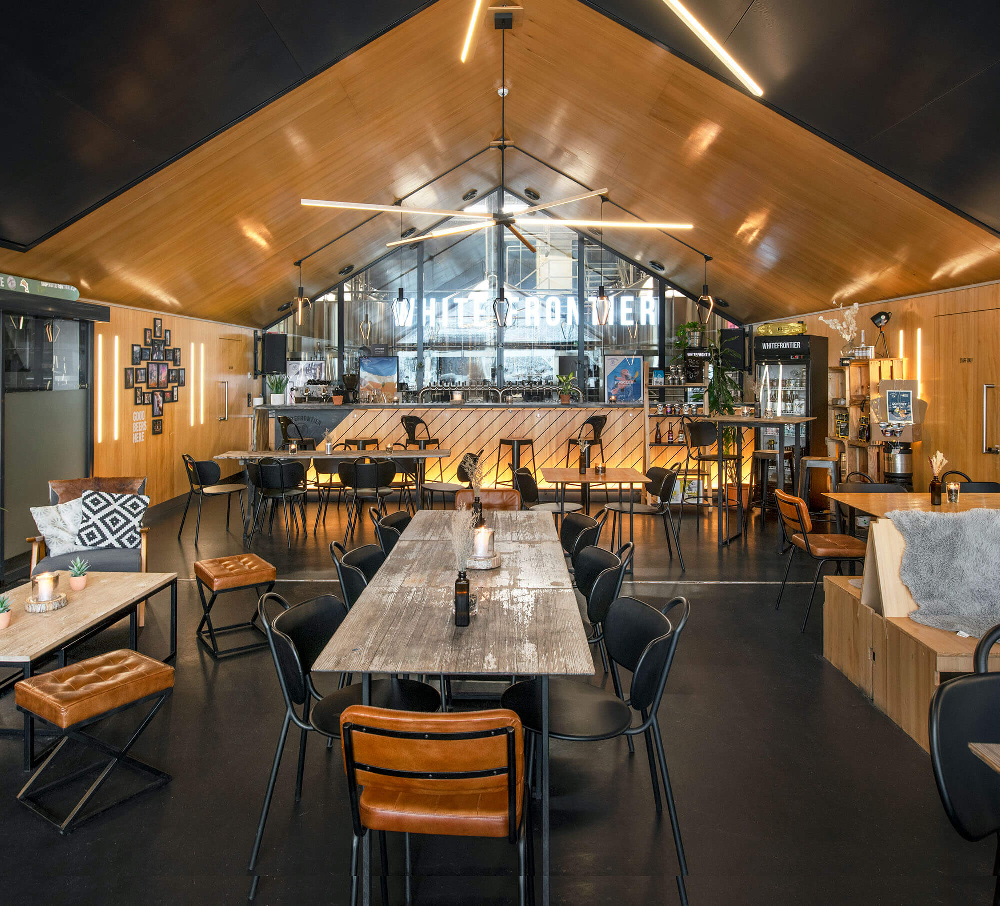 taproom-martigny-bar-a-bieres-whitefrontier_1