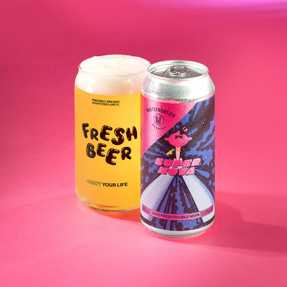 Biere bleue et rose canette 44cl avec verre canette chanteur rock star