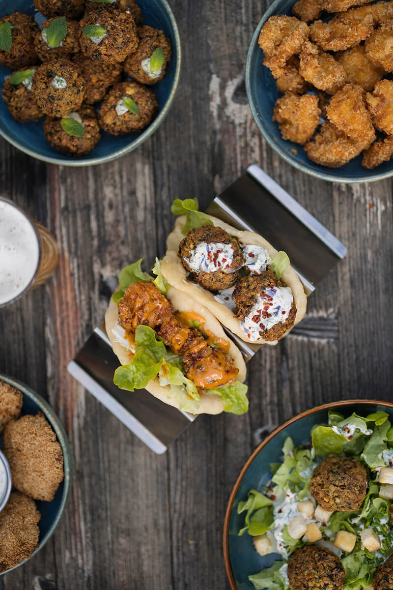 Whitefrontier-falafels-naan-chicken-nuggets