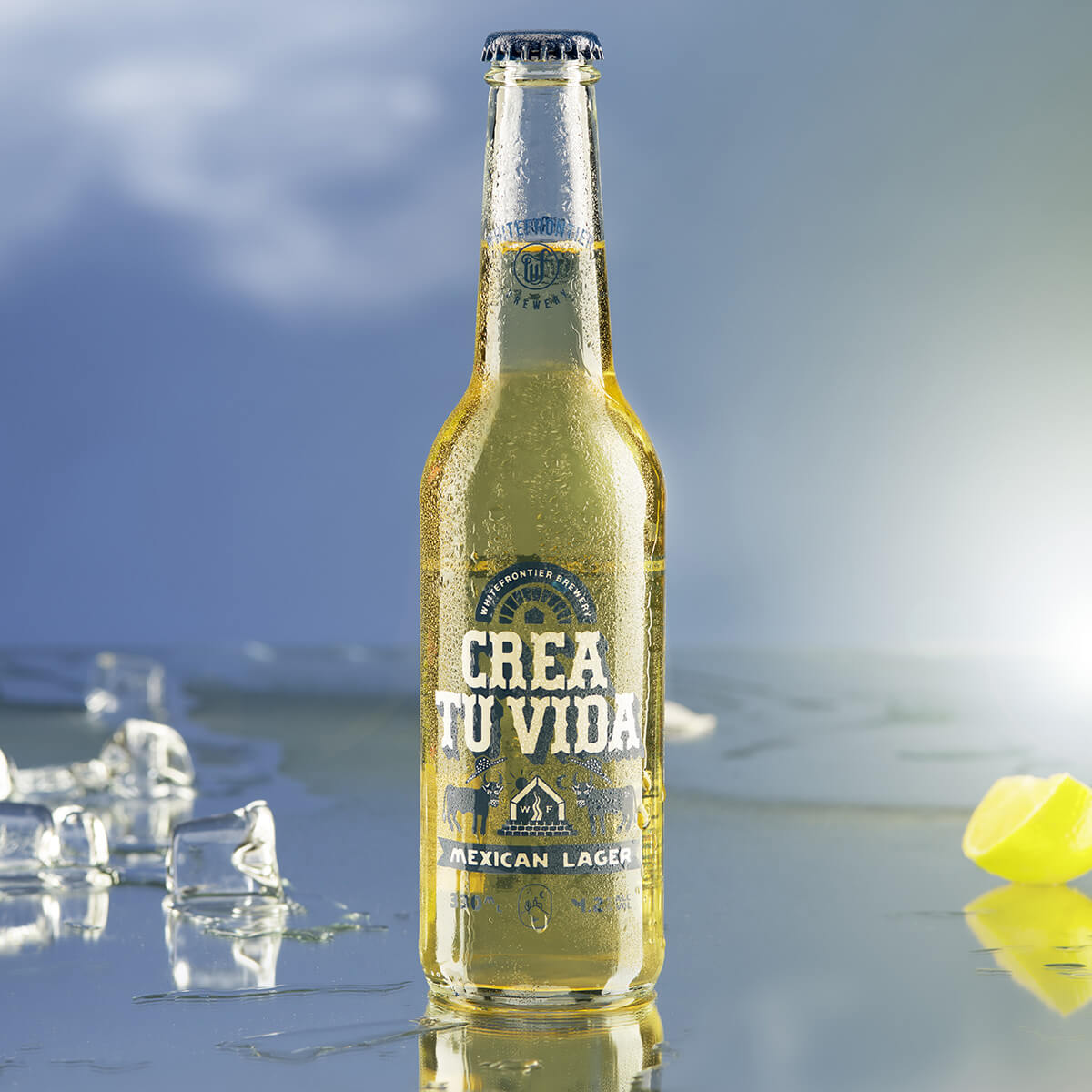 Mexican lager translucide bottle crea tu vida ice lime