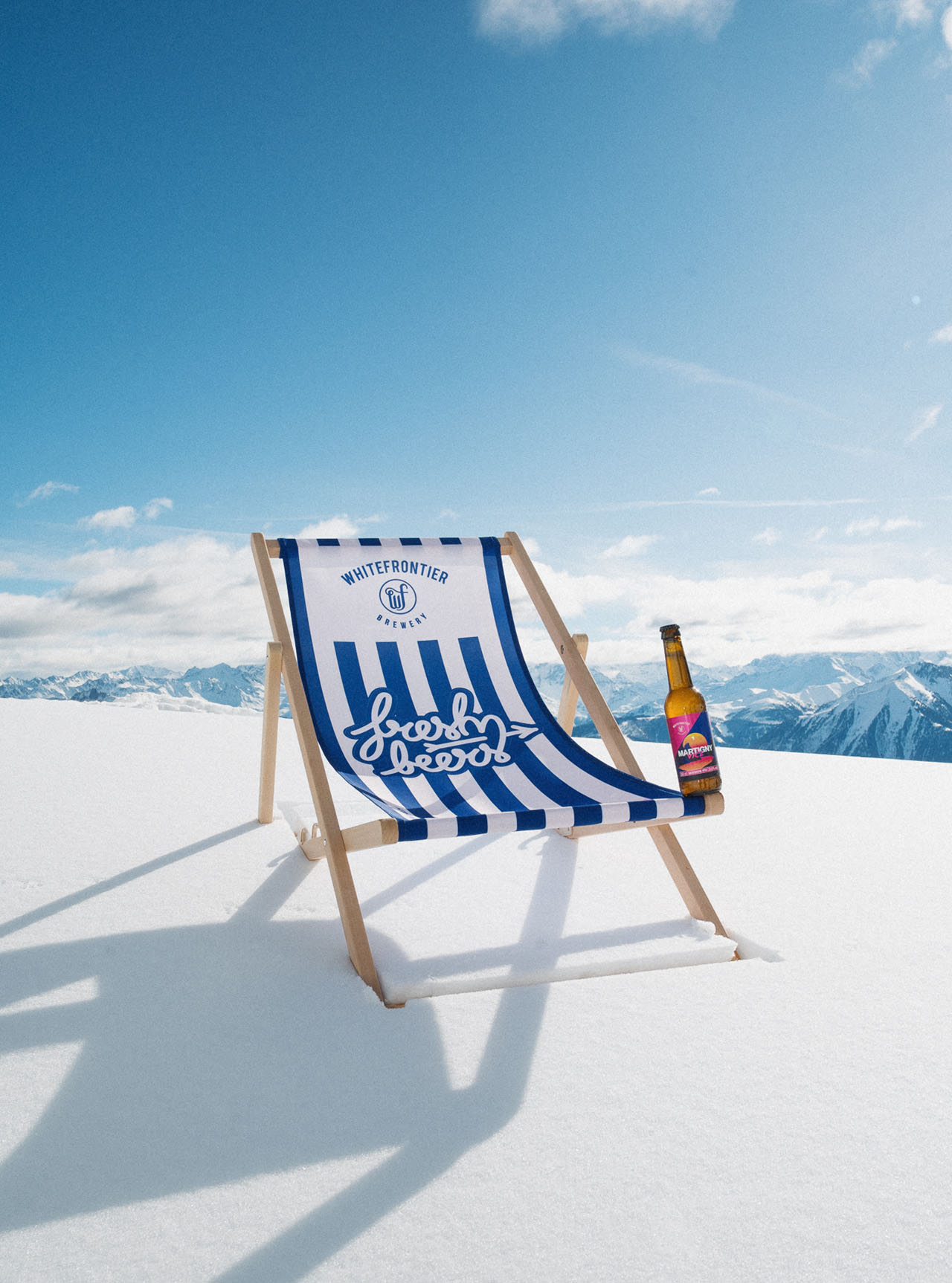 Transat bleu et blanc Whitefrontier